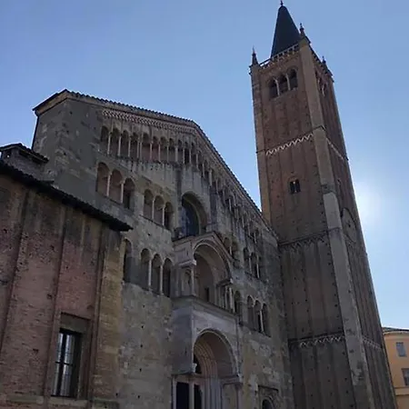 Landing Monolocale Con Ingresso Indipendente * Parme