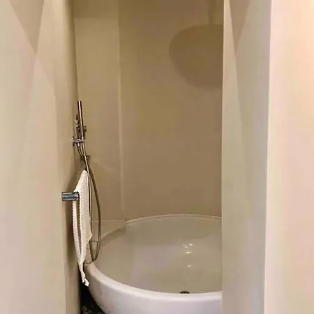 Landing Monolocale Con Ingresso Indipendente Apartment *