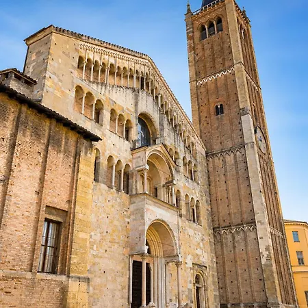 Landing Monolocale Con Ingresso Indipendente Apartment Parma